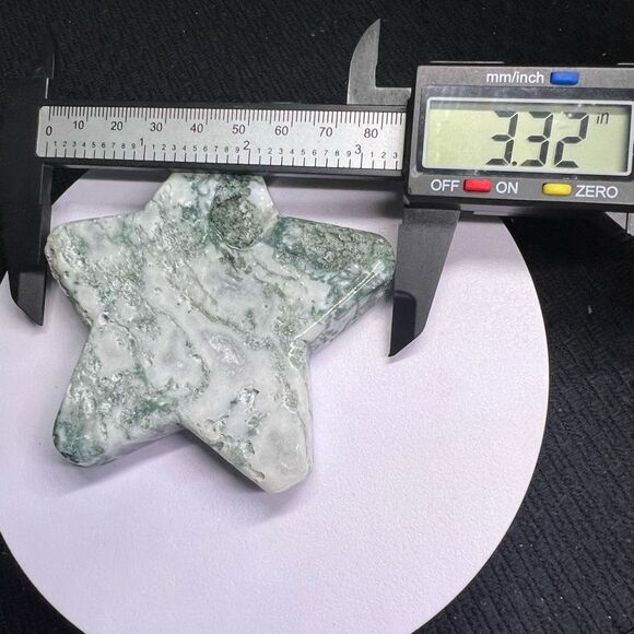 Moss Agate Crystal Star Carving - Picture 8 of 9